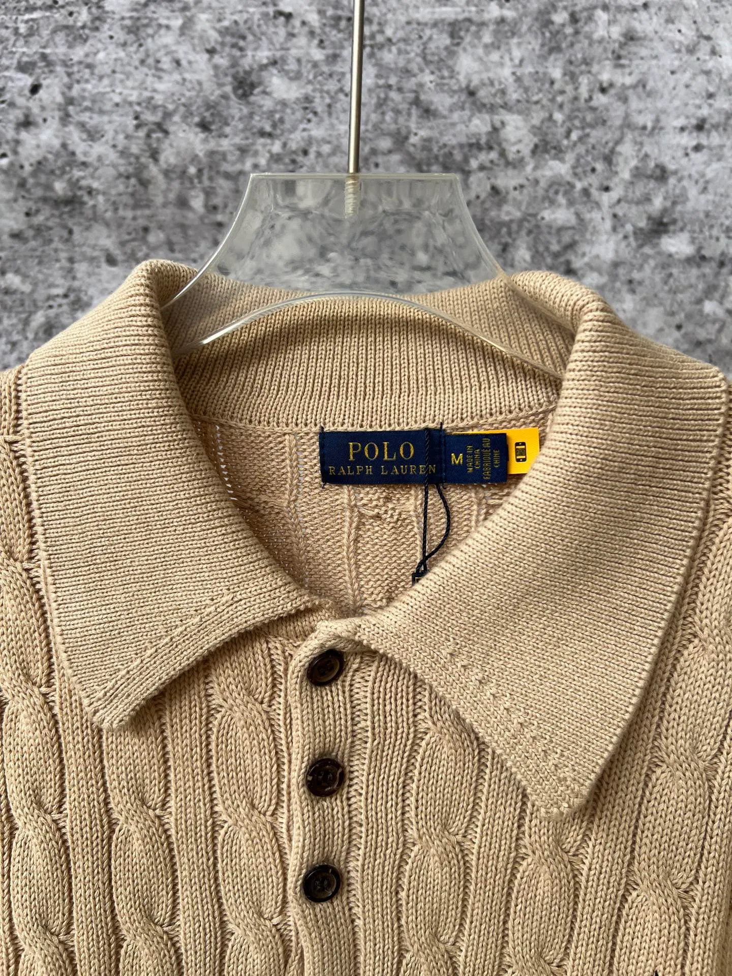 P240 Ralph Lauren fall lapel unisex polo sweater, made of the same pure cotton washed fabric as the original, all craftsmanship details restored to the original, buttoned lapel upper body with a lazy old money style